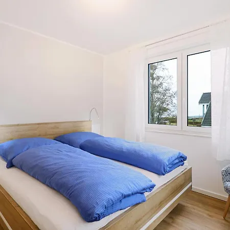 1 Bedroom In דירה
